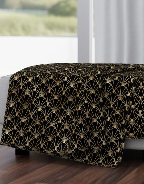 Scallop Shells in Black and Gold Art Deco Vintage Foil Pattern Throw Blanket
