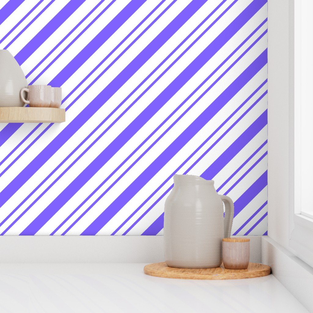 Classic Purple Diagonal Christmas Candy Stripes on White Background Wallpaper