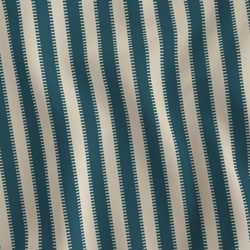 Serrated Blue Crab Classic Stripe on Cream